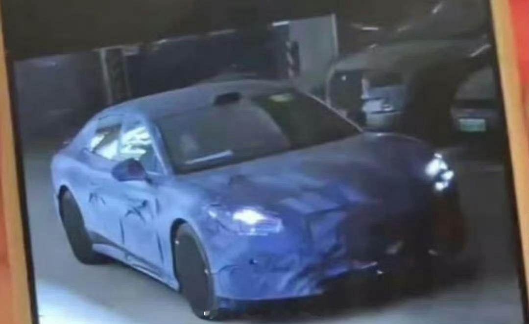 据说是方程豹“7字辈”的谍照，豹7？还是会有新的序列呢？大v聊车