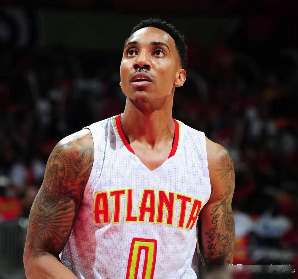 前NBA球员杰夫-蒂格在一档播客节目中透露：当年总经理让他去别处寻找大合同，于是