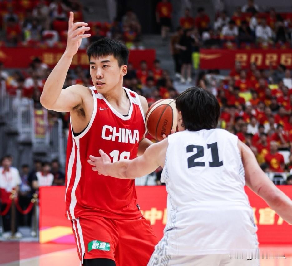 王俊杰加盟香港金牛，是躲过CBA选秀的无奈之举。但同时对他个人也会造成一个影响。