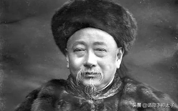 全球化这个话题早在咸丰一朝就有人提出，这个人就是郭嵩焘。

当时他说：“西洋之入