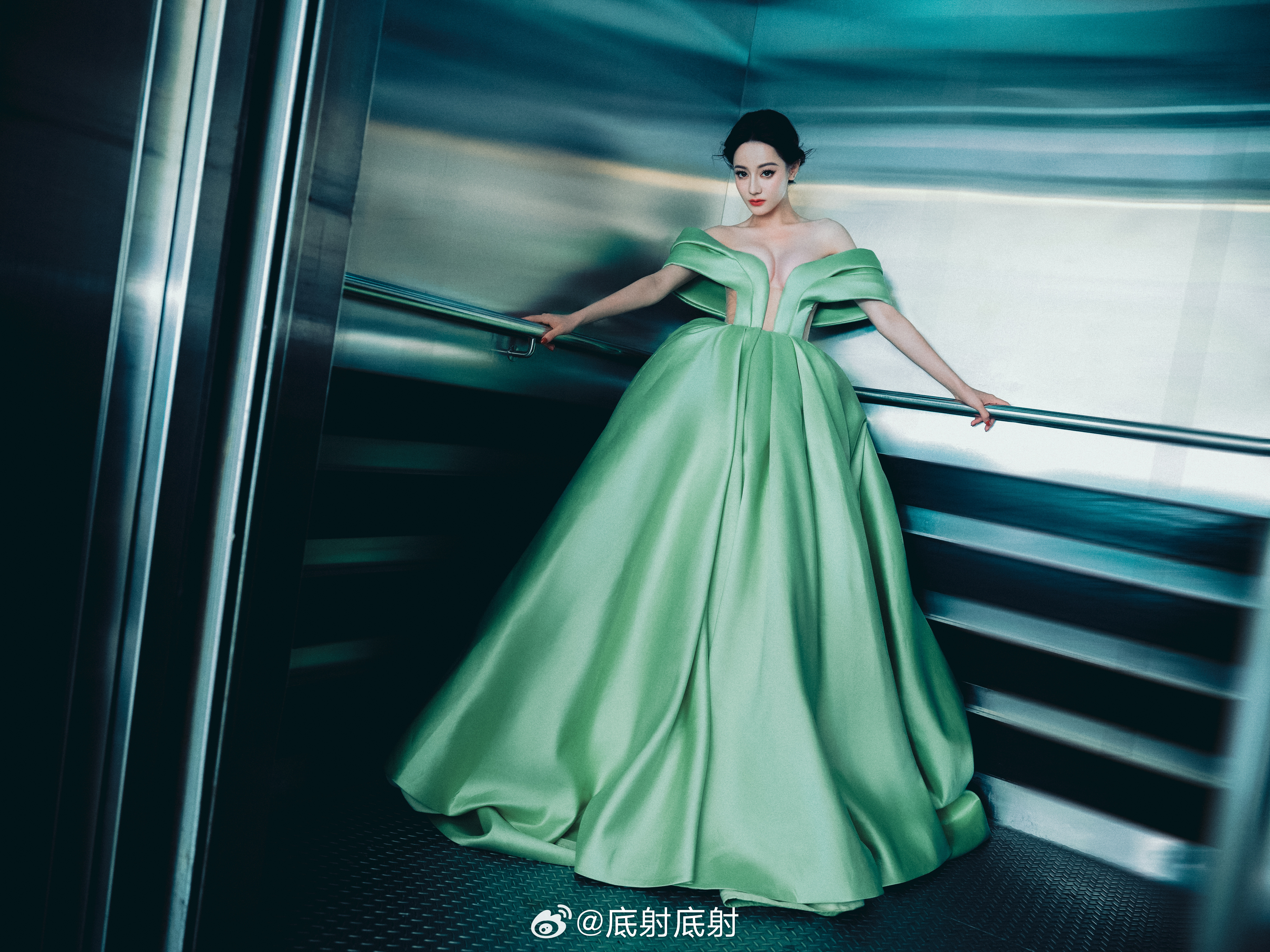 迪丽热巴的事业线，有种爆炸的圆润感啊啊啊2026年战况（总数112）杨幂：12 