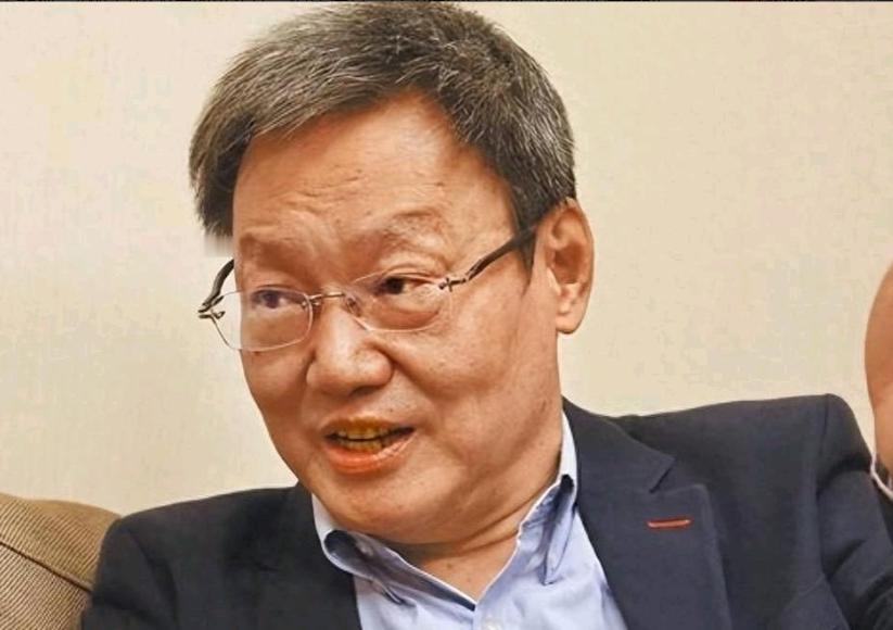 郑丽文此次访问大陆，带了一个重要人物，这个人就是苏起！

苏起既是马英九时期“国