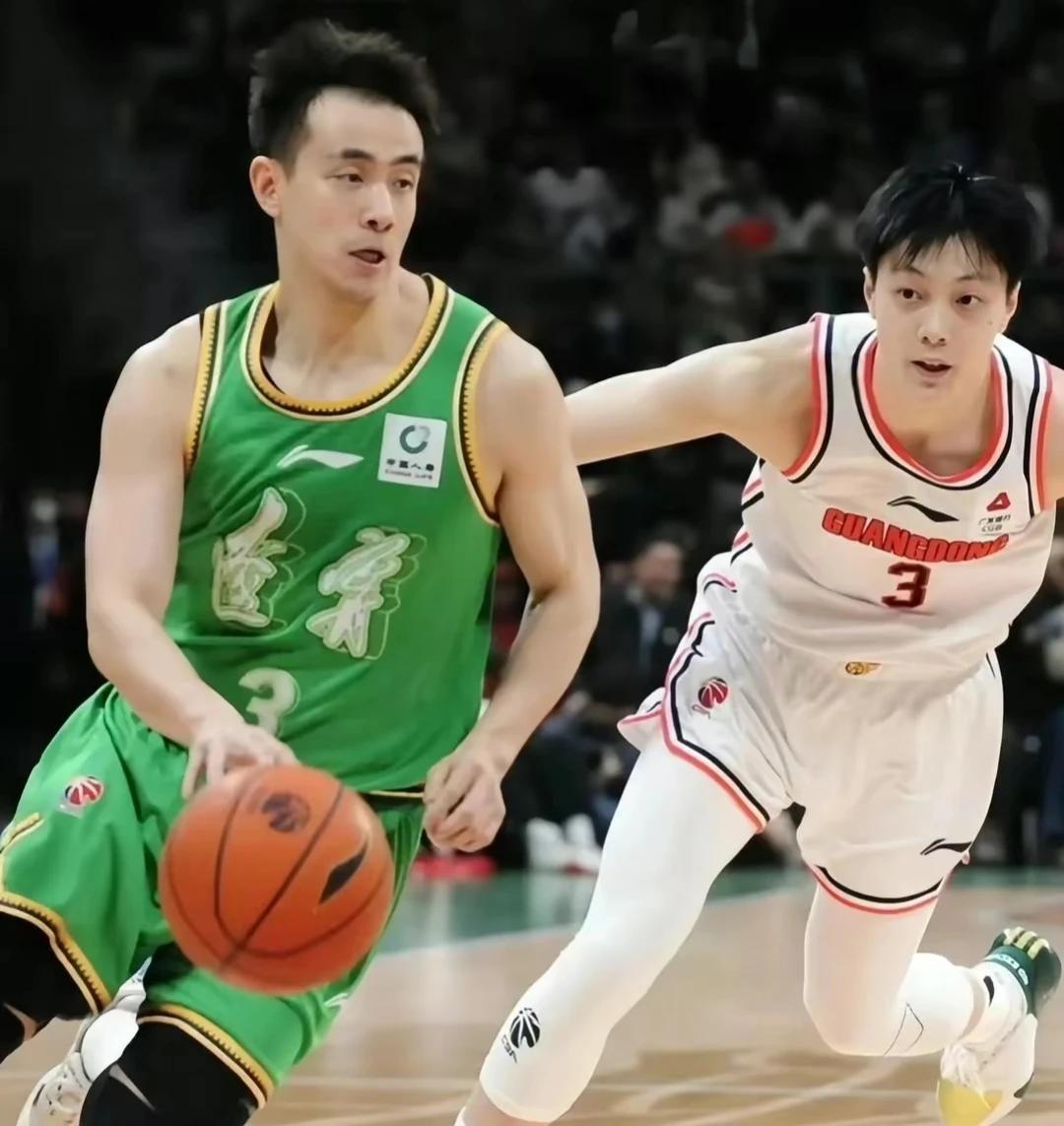 辽宁VS广东G2，张镇麟哑火，周琦爆发，5大没想到：
1.没想到，张镇麟哑火，内