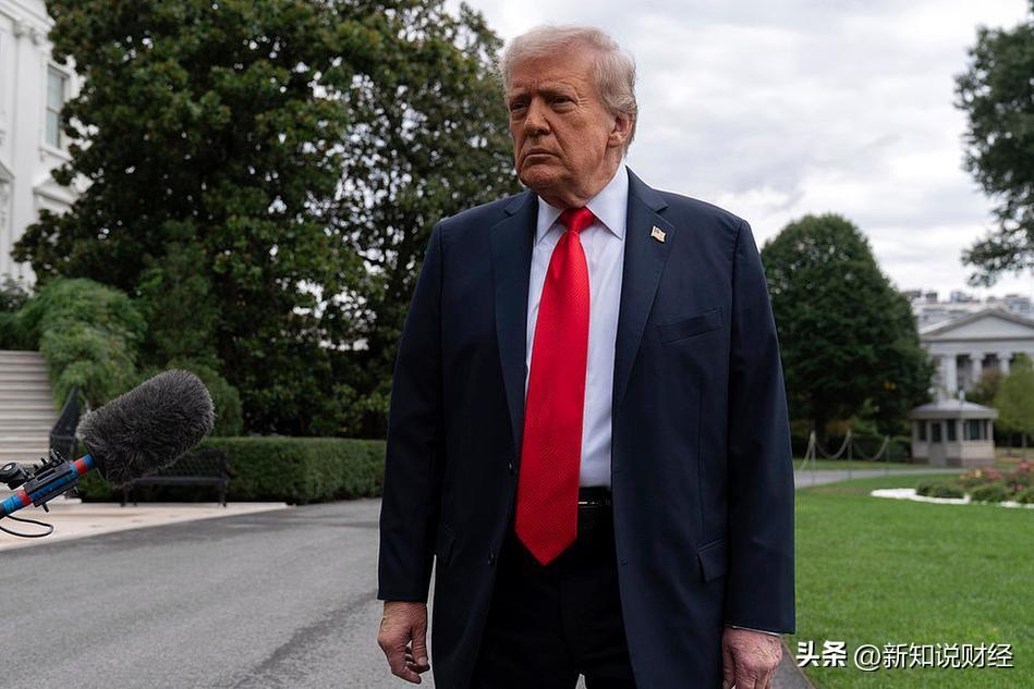 很多人都会用政客的标准来要求特朗普，实际上特朗普本质上还是一个商人，他行事的风格