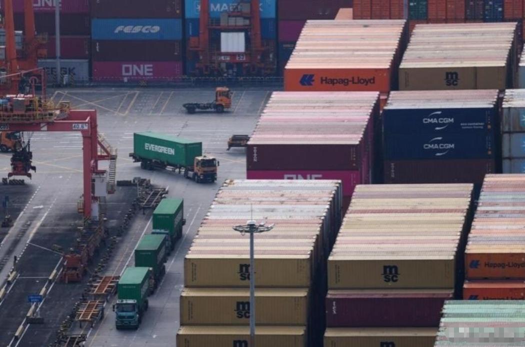 最近巴拿马是真的坐不住了，当地时间4月8日，巴拿马外交部长在巴拉圭的一场公开会议