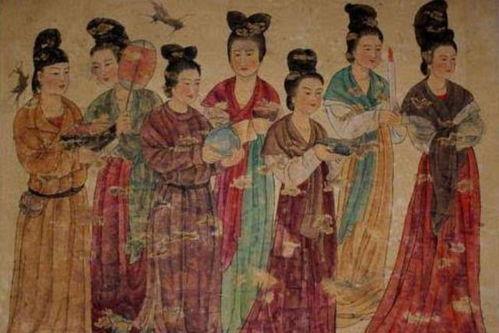 1680 年，康熙在惠妃宫中，遇到一个倾国倾城的小宫女，就想宠幸她，可是小宫女却