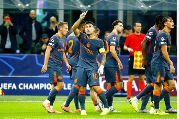 劳塔罗本场数据：5射3正1进球，1关键传球，对抗5胜2