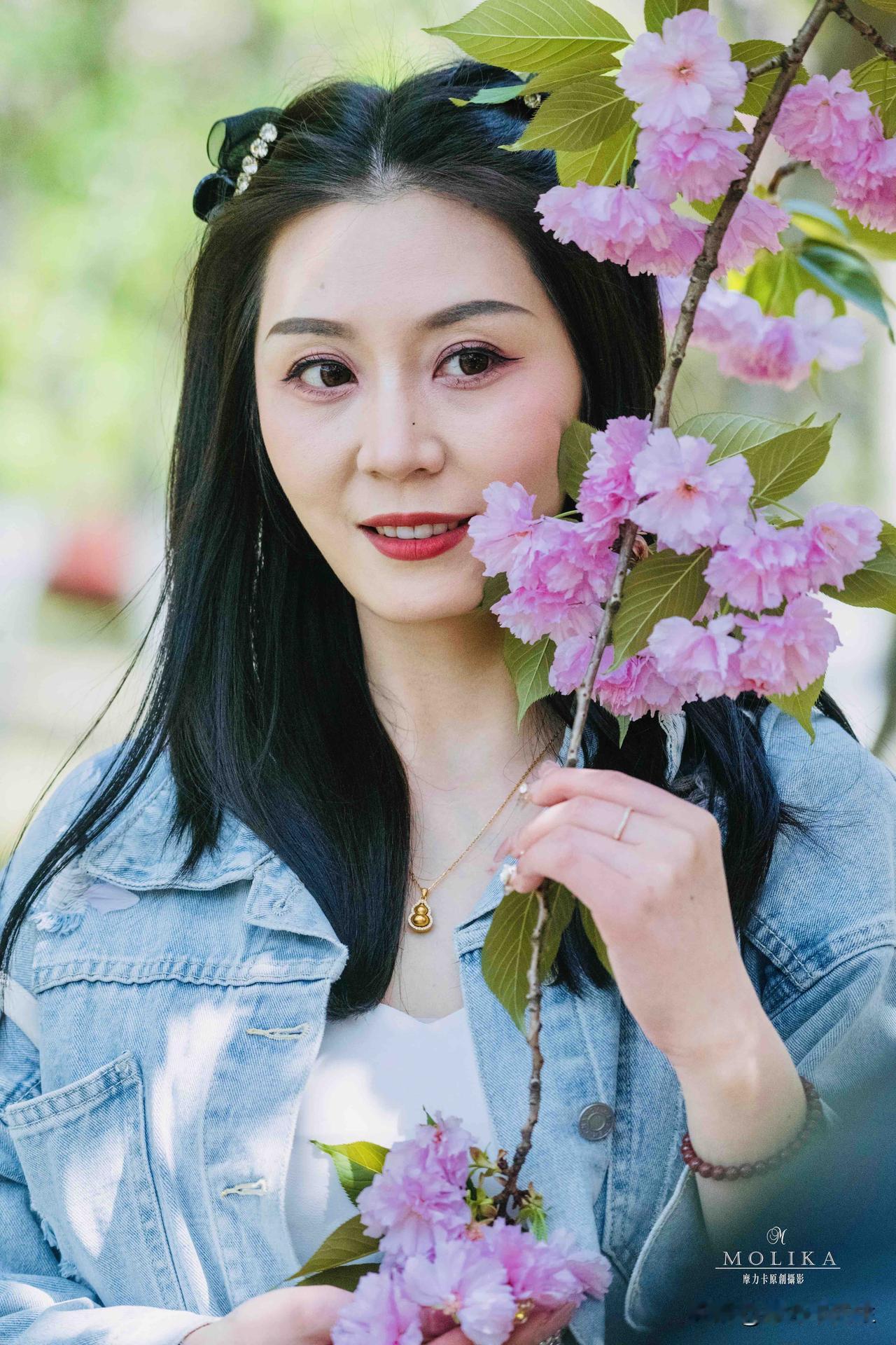 樱花季的小美好，与春天撞个满怀！
原创作品.禁止盗图