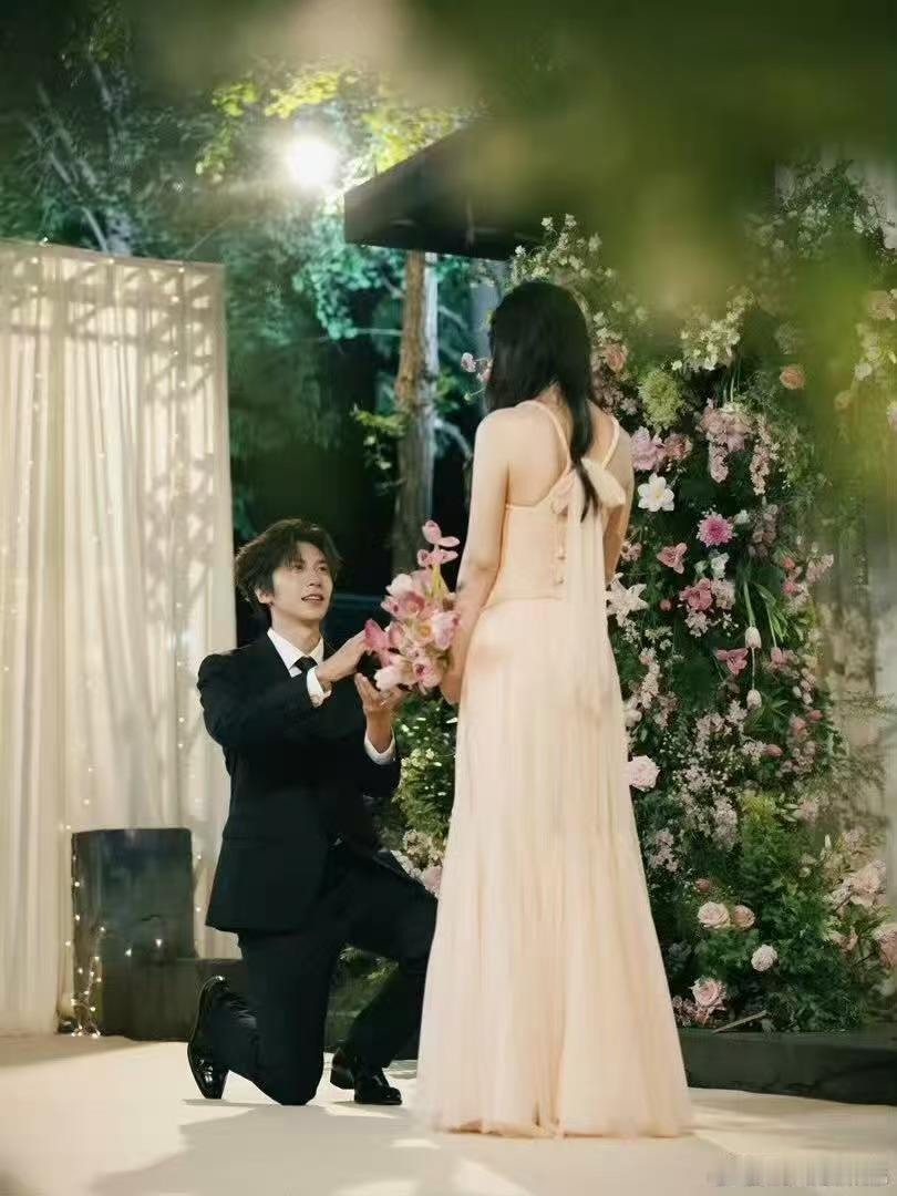 卓晴cp修成正果侯卓成杨汝晴心动是开始心安是答案侯卓成杨汝晴心动是开始心安是答案