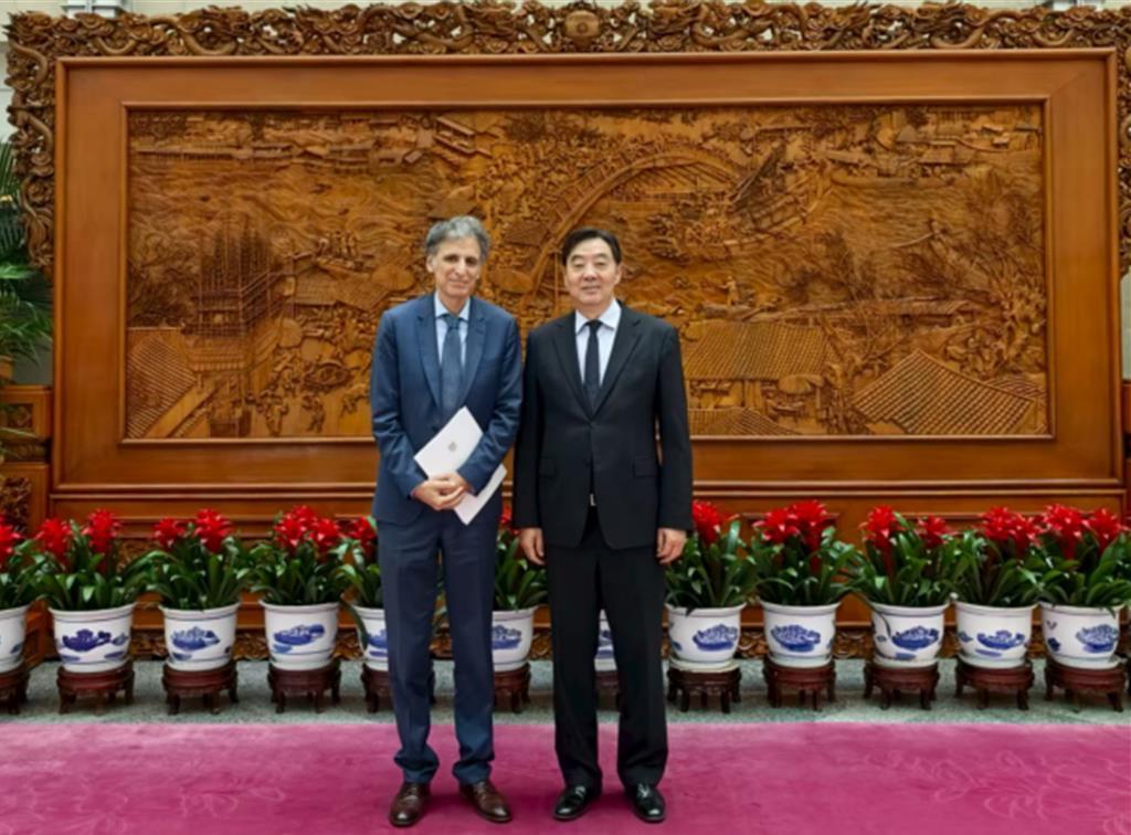 以色列惹出大麻烦了！72名议员直接越过中国大陆，支持台湾加入国际组织。中方发话了