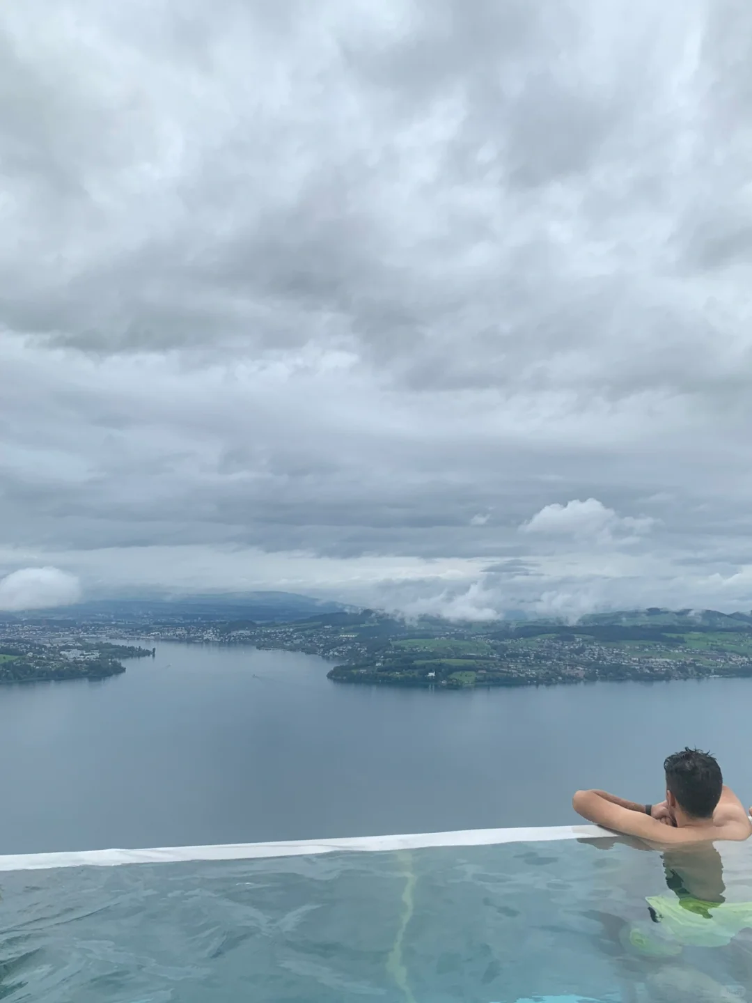 瑞士｜藏在仙境里的酒店🌊the bucketlist☁️