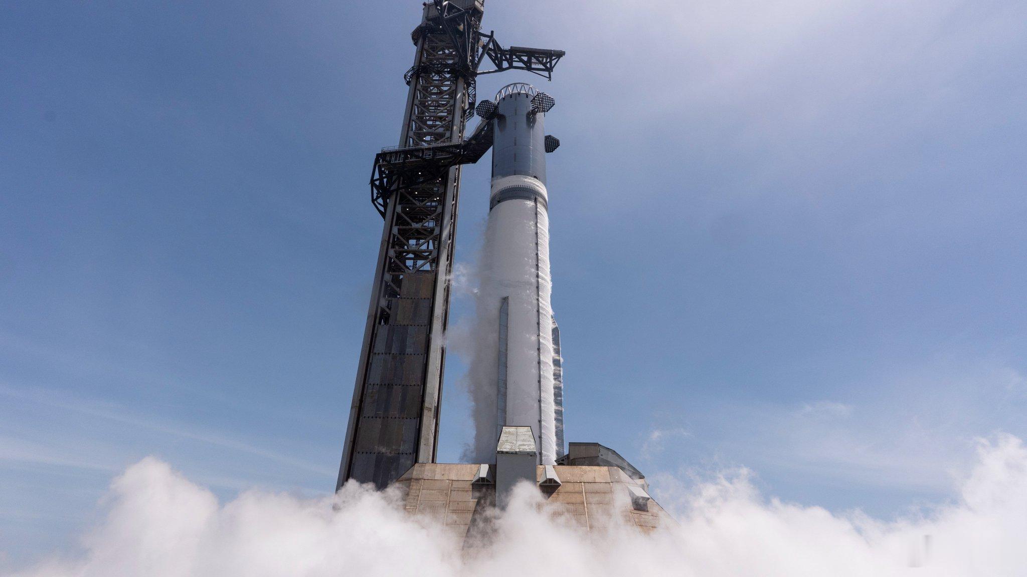 SpaceX试飞重大突破马斯克说只要第13次飞行的数据复盘没有发现问题，下一次试