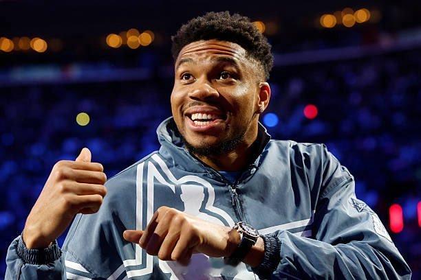 字母哥说，如果自己能决定，他可能已经离开密尔沃基，等再过一年半成为自由球员，决定