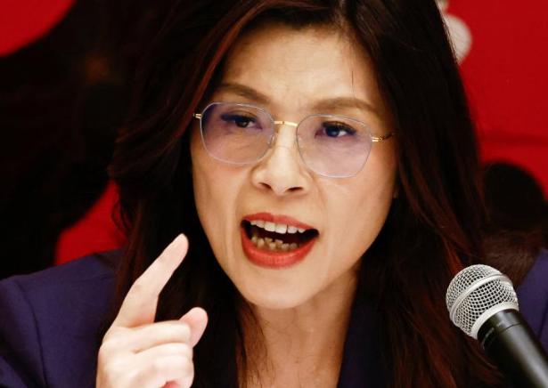 郑丽文真比朱立伦、马英九们硬气太多了！特朗普访华前夕，她直接对着美日媒体喊出一句