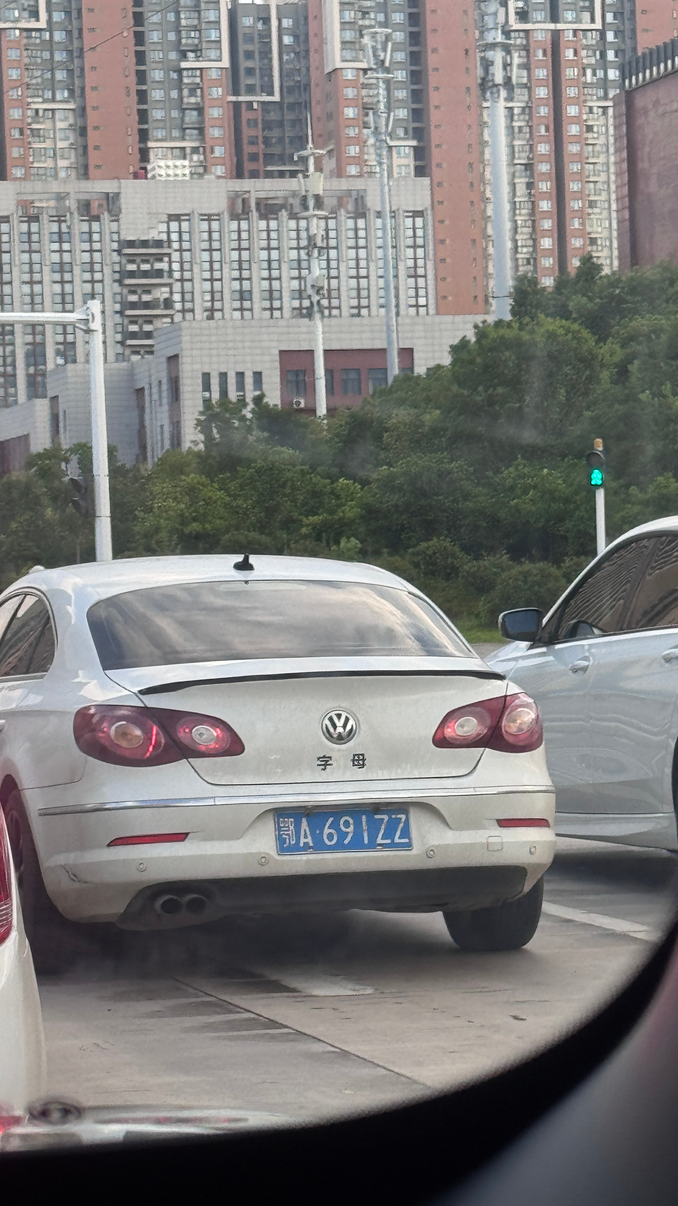 这台带字母的大众 就问各位怕不怕？大v聊车 ​​​