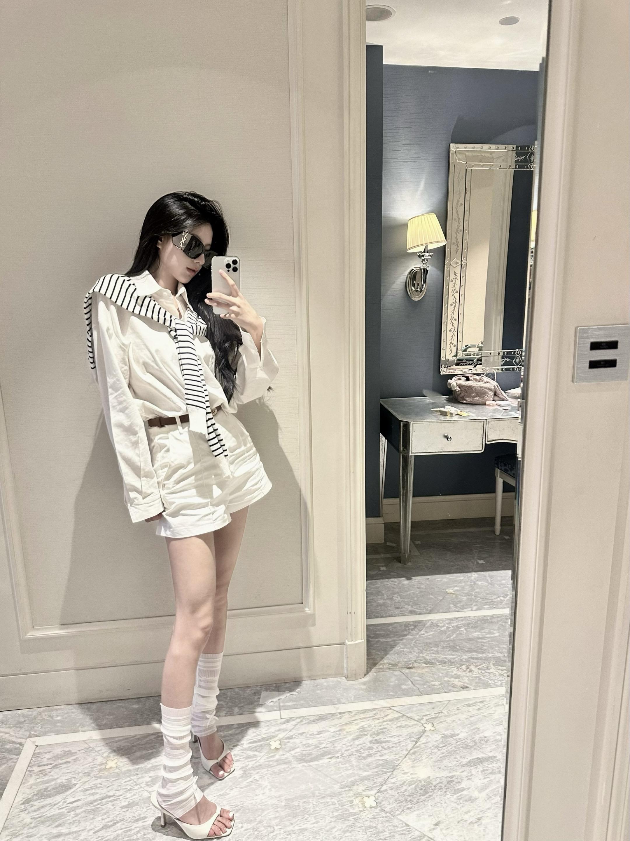 我猜你应该是个model 身材bravo