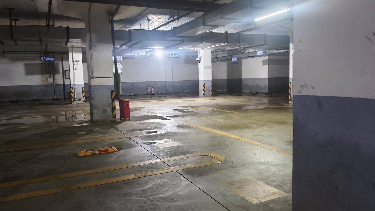 7月4日的台风美莎克对广西贵港的肆虐到现在也没有回魂！地下车库基本上都是空的，不
