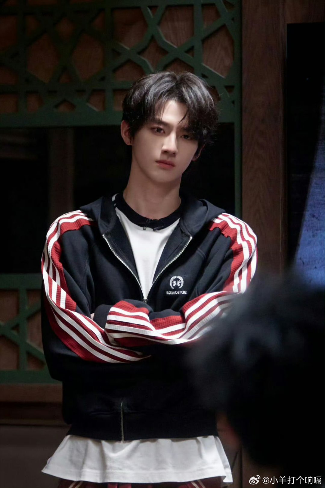 赖伟明新手侦探第六感大侦探赖伟明这新手直觉也太神了！跟着何老师上天台，感觉高处有