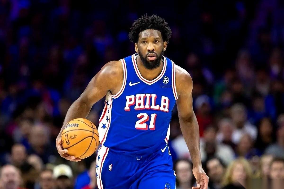 一个动作，5万美金。
就这么没了。
恩比德，那个打球的大个子，在场上气不过，比划