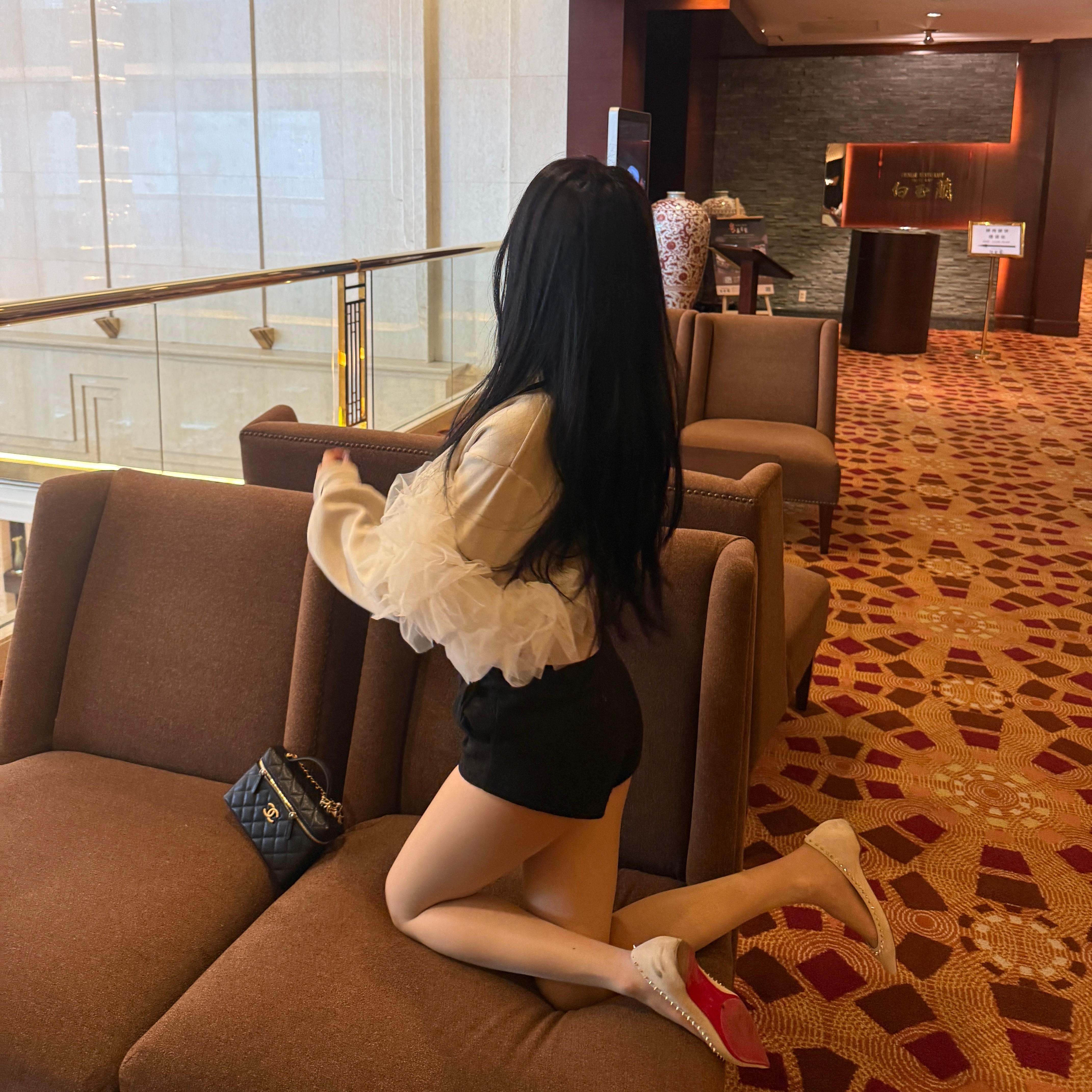 争取月底开始恢复抖音直播积极工作 [并不简单]  ​​​