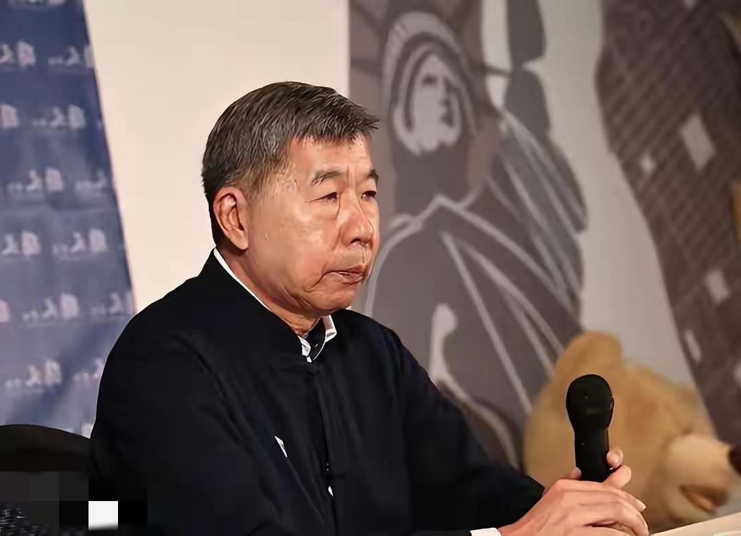 16日，针对郑丽文访陆经费的480万新台币，张亚中表示，孙文学校愿意捐助承担这笔