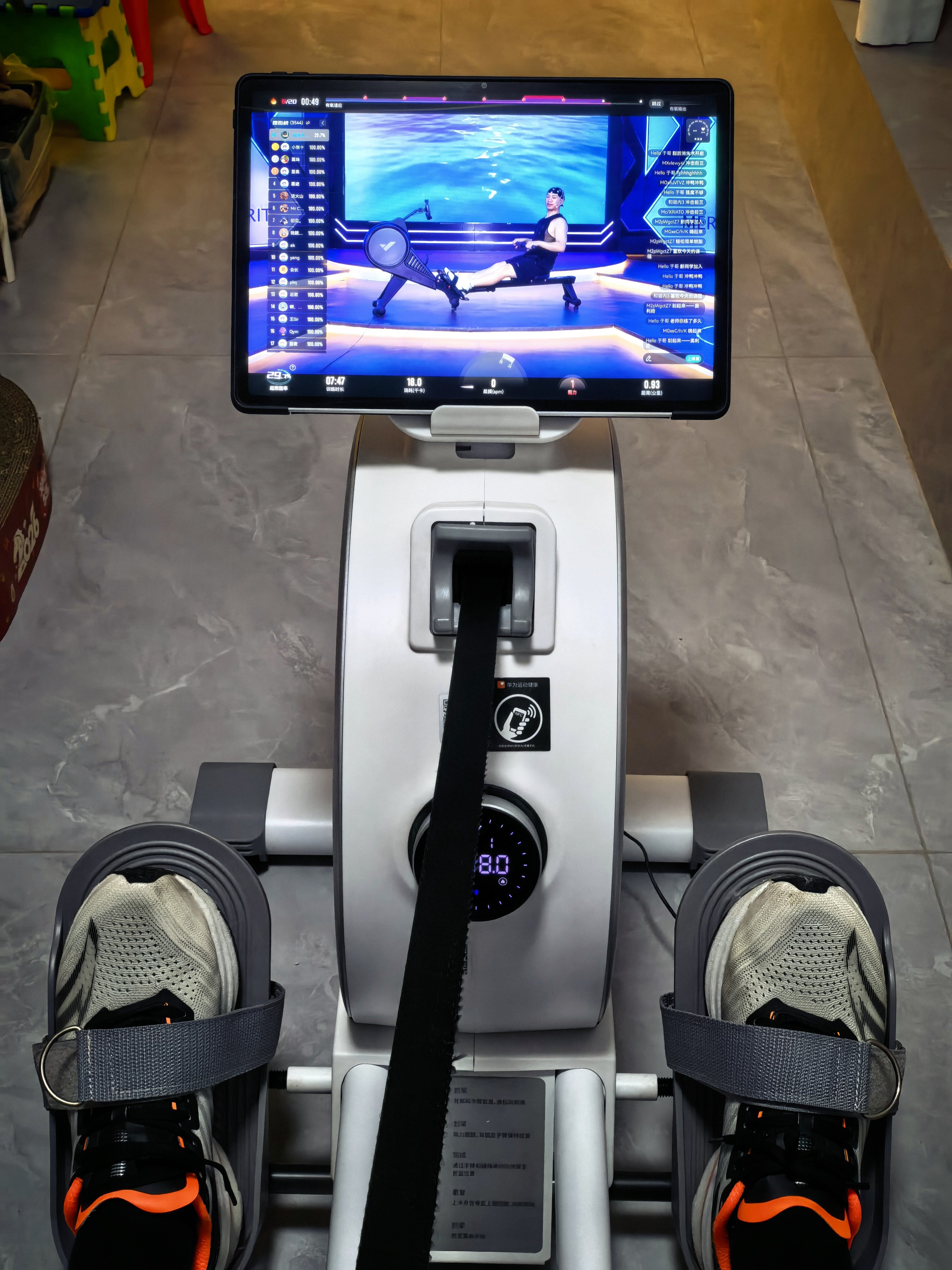 每过一段时间就有小伙伴担心我的划船机吃灰，怕我用来挂袜子什么的，正经人谁会这么干