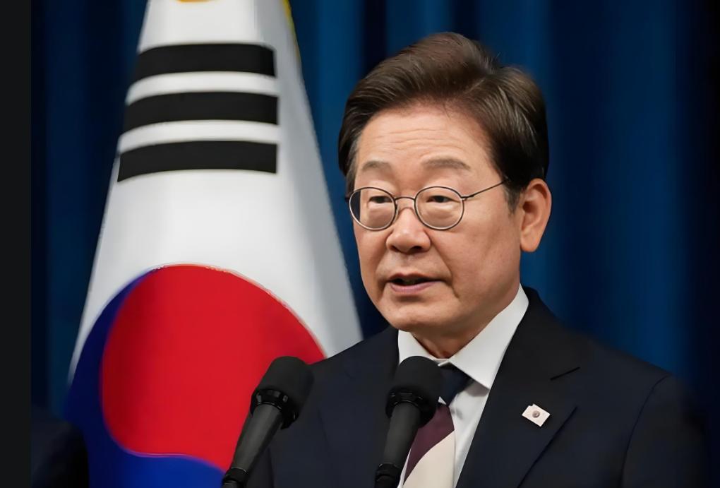 李在明让人失望！李在明出访日本，其实是伤害了韩国民众的民族感情！二战的时候，日本