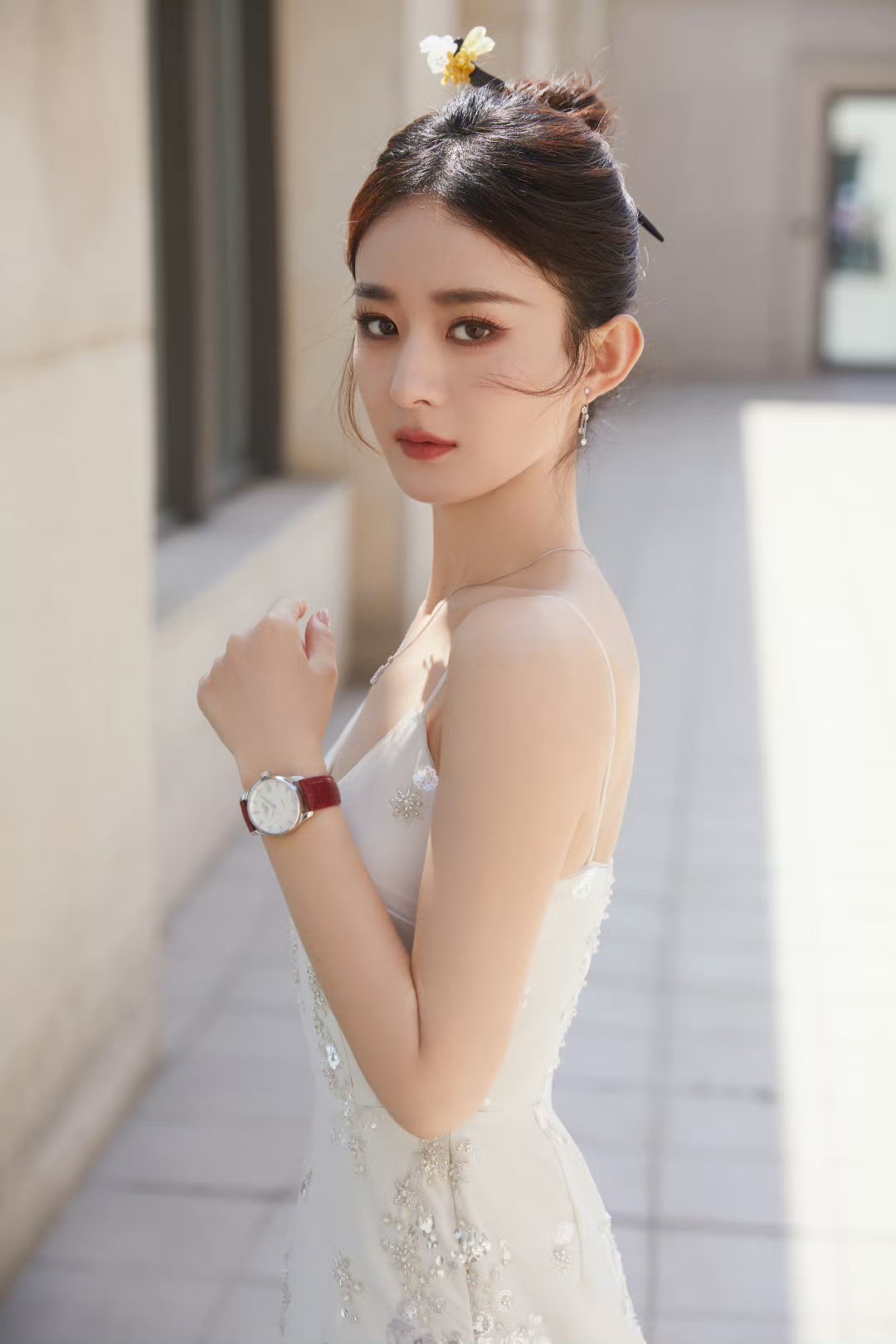 赵丽颖[超话]赵丽颖李秋萍 zly赵丽颖小城大事 "从晨光熹微到红霞漫卷 爱意从
