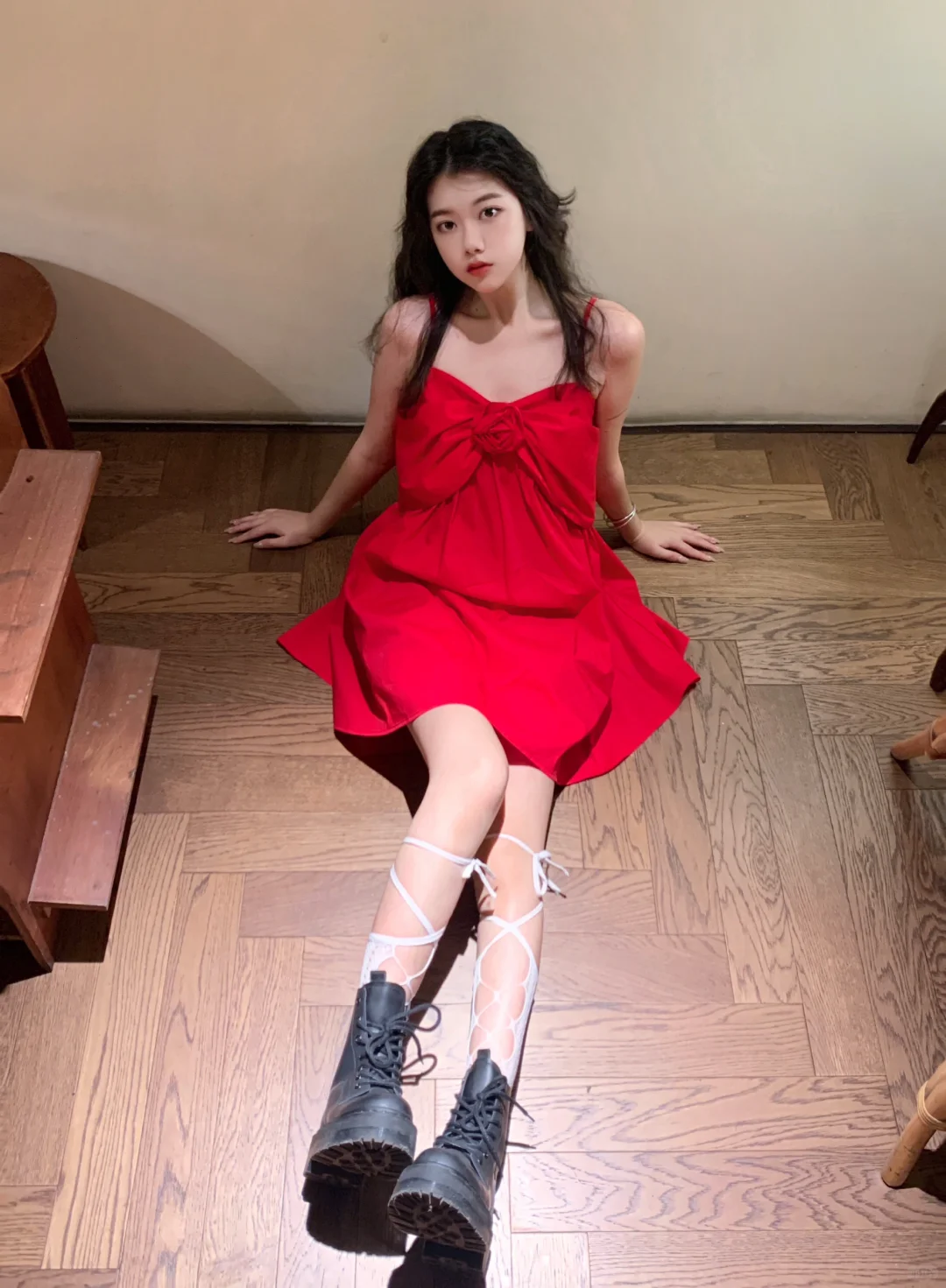 好喜欢红色小裙子啊啊啊