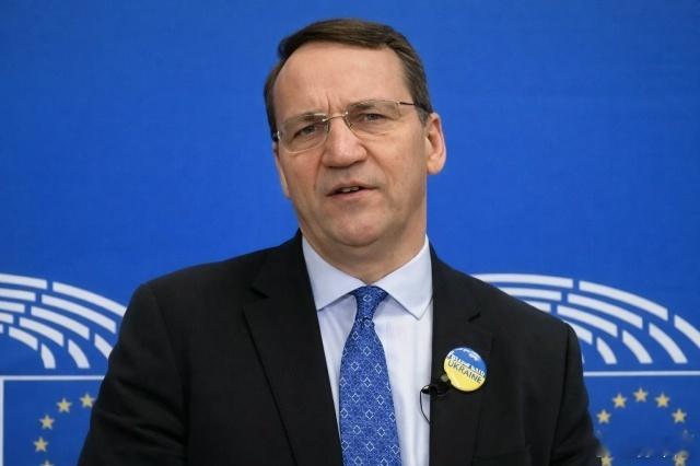 如果美国迫使乌克兰达成不公平的协议,我们将继续履行对乌克兰的义务。基辅将决定何时