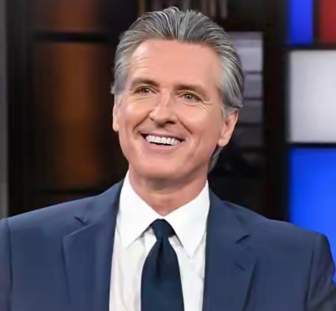 加州州长纽森今天发文说：“加州，农历新年快乐！ 如果没有亚裔美国人社区，加州就不