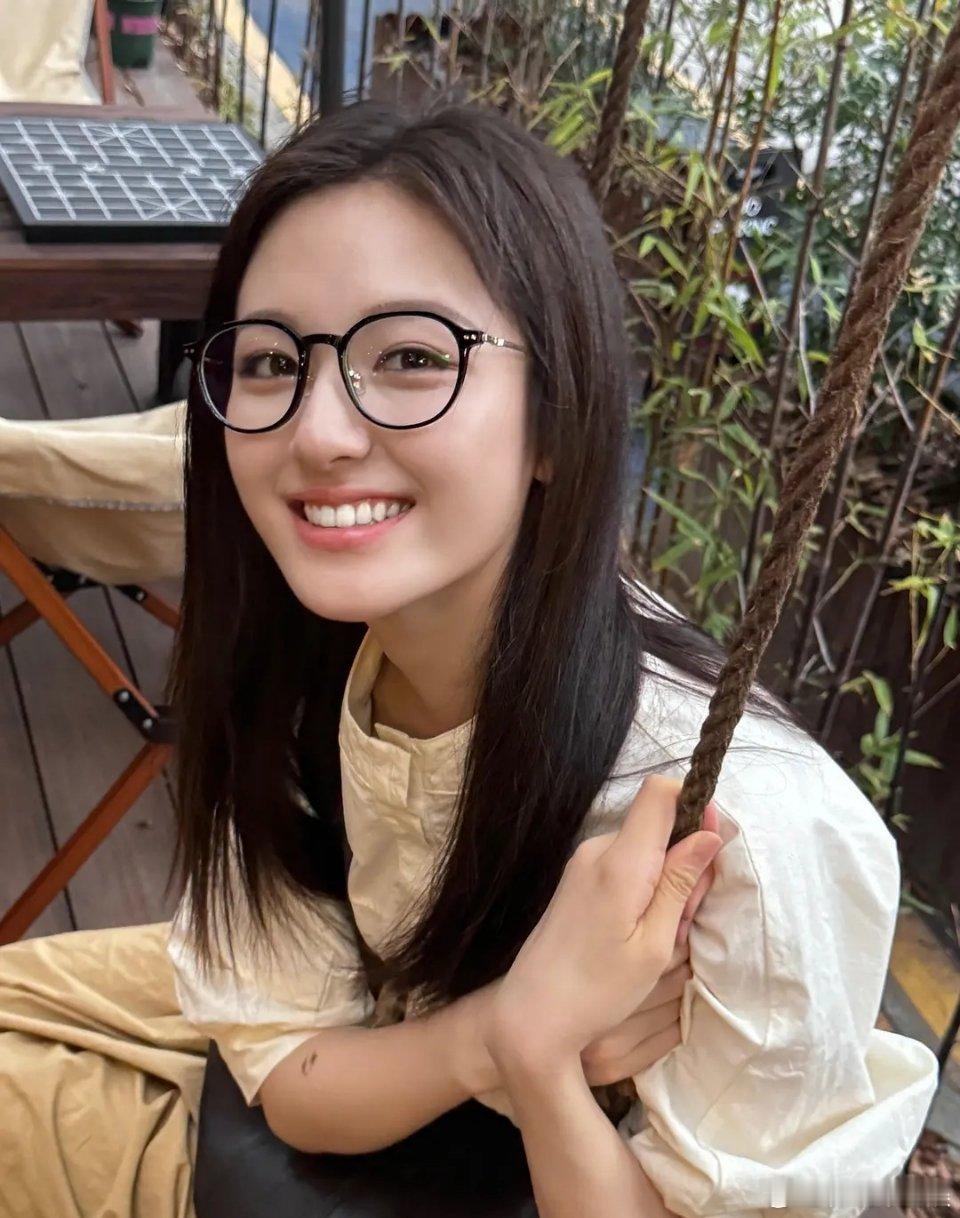 卢昱晓和李兰迪是同一种长相 ​​​