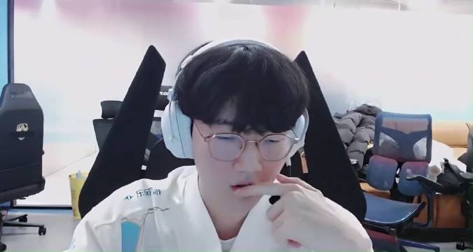 终于不是死一次就输比赛了！Viper回归LPL首秀完美 打出7-2-12战绩