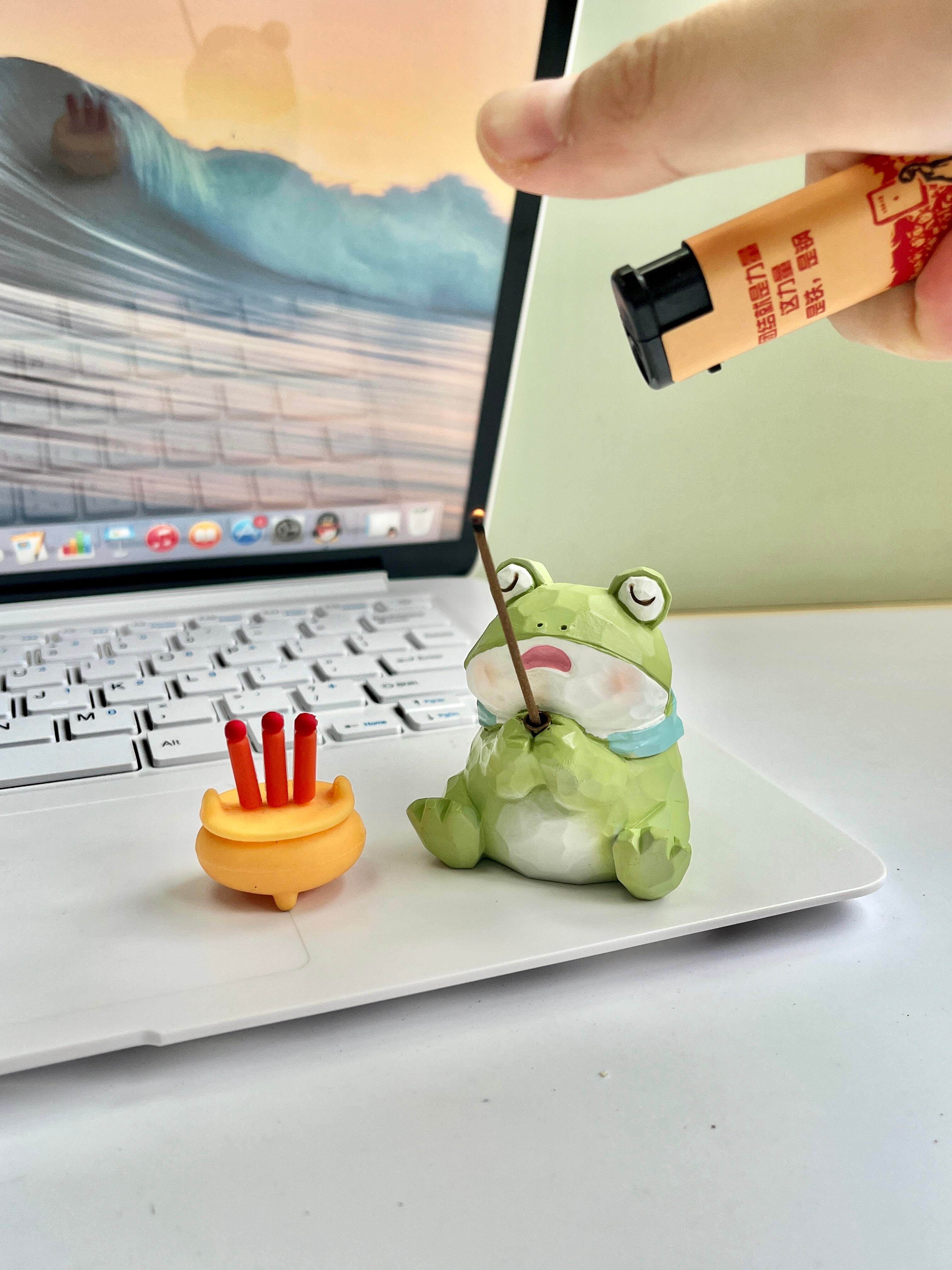 在上班和上进中，我选择了上香！！！超适合打工人的一款摸鱼搭子！！焦虑了，来根香生