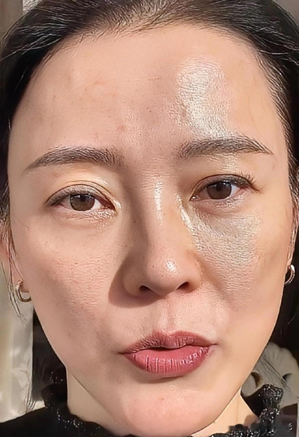 49岁的女人，素颜的样子，是不是很丑？