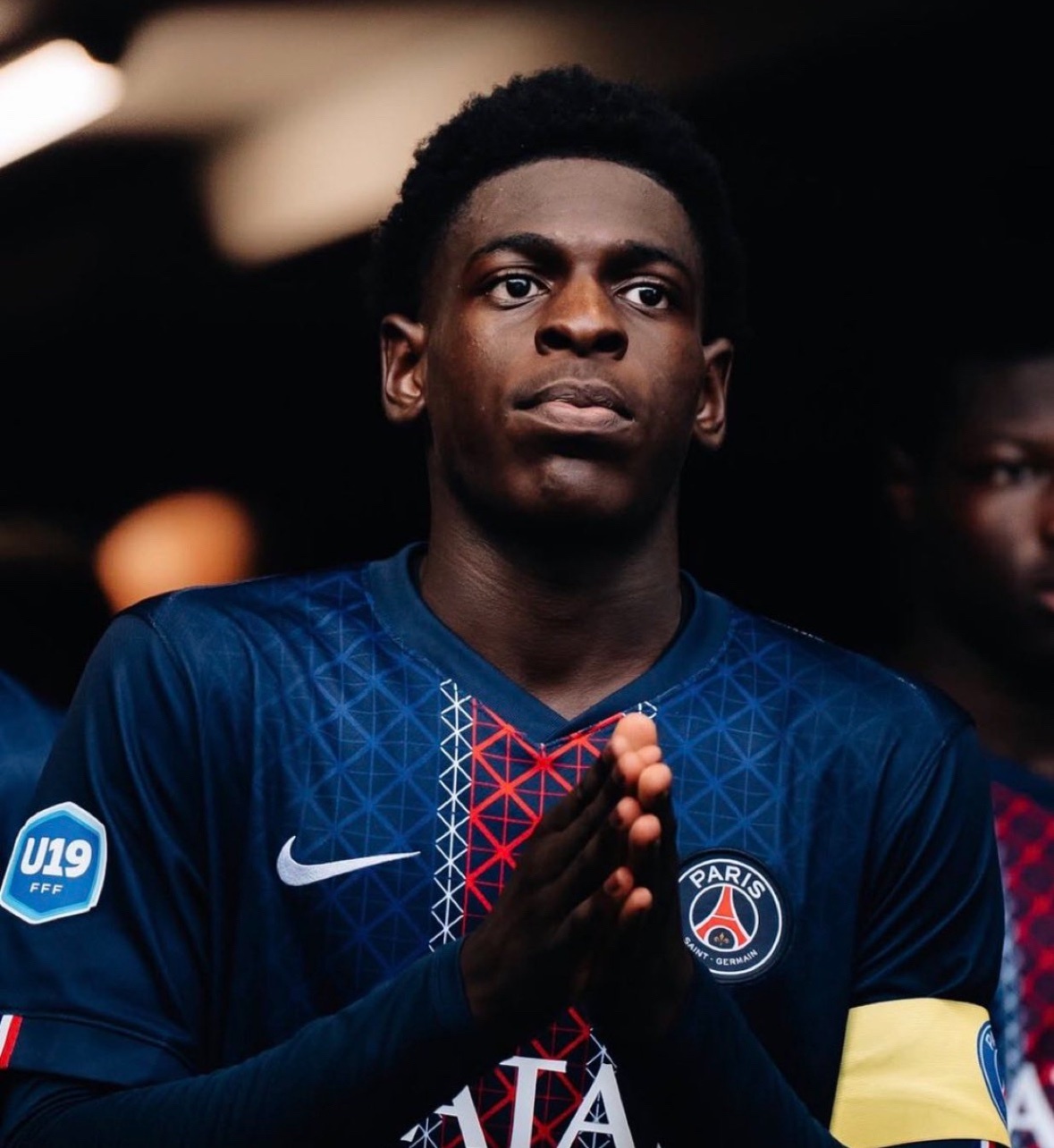 每体：埃马纽埃尔·姆本巴，巴黎圣日耳曼（18岁）——左后卫，他的合同将于六月到期