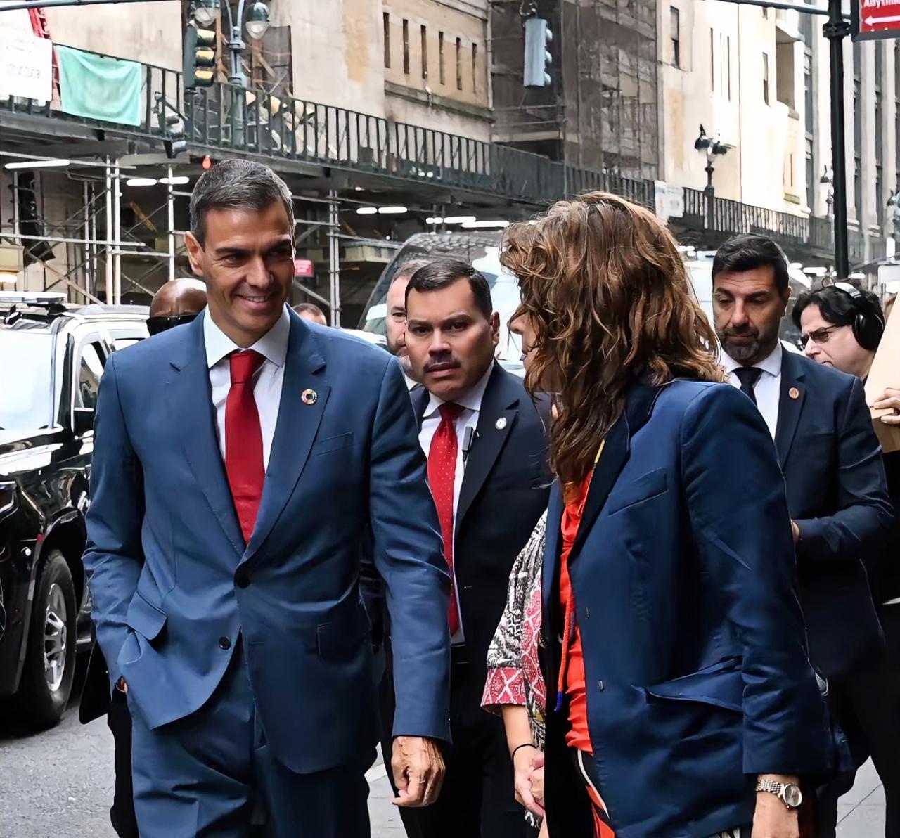 西班牙公开喊话中国。
当地时间5日，西班牙外交大臣阿尔瓦雷斯公开表示：西班牙政府