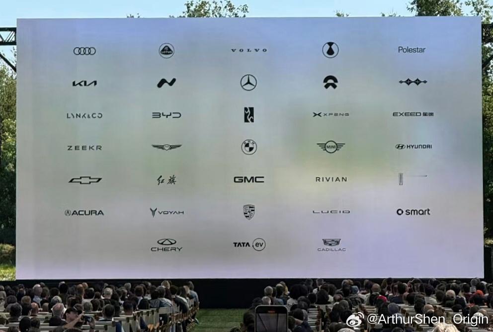 苹果在 WWDC 大会上展示了率先支持iOS 26苹果车钥匙功能的33个汽车品牌