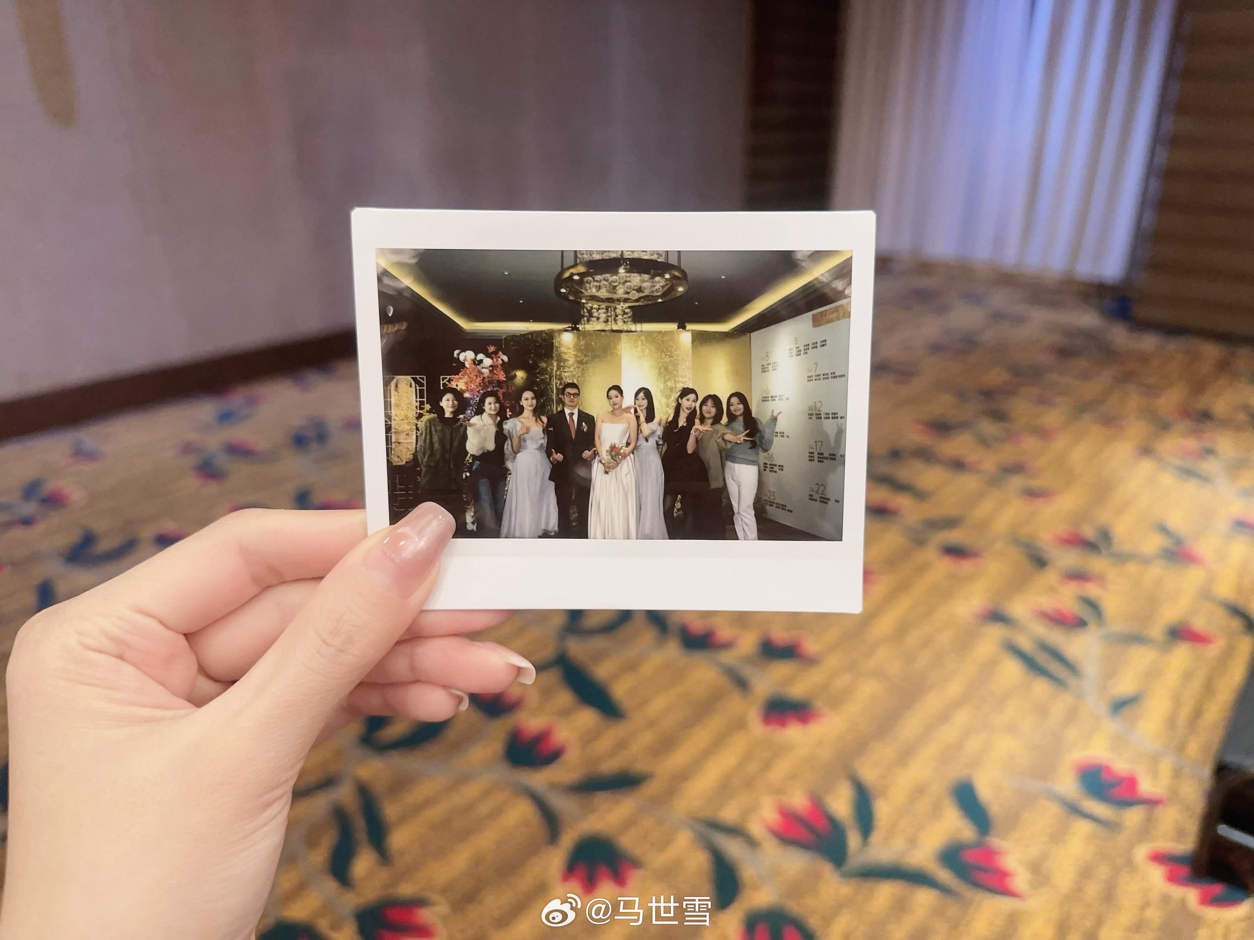 “你幸福的话我会比你先落泪”在今天有了实感，11年的好朋友结婚啦～愿我的女孩永远