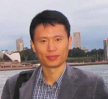 谁看谁离谱，本该前途无量科研报国的985顶尖博士，把一手天胡牌彻底打烂。
 
李