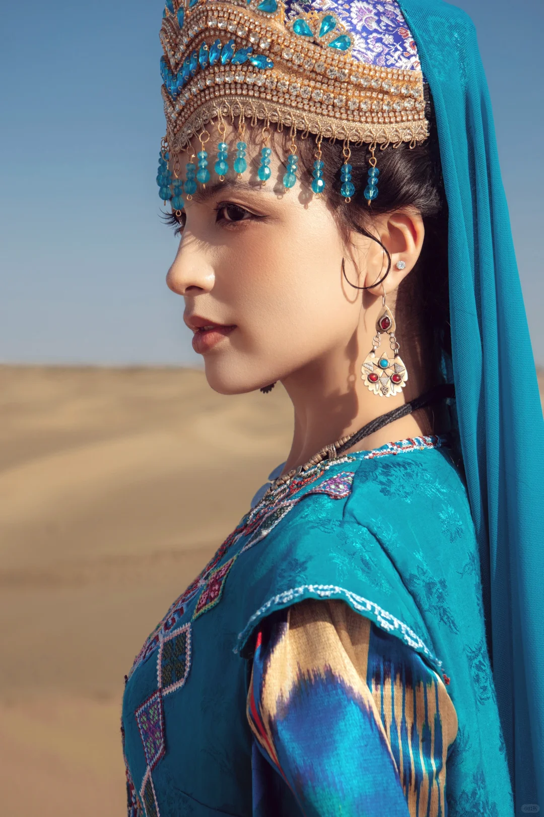 喀什旅拍｜新疆的民族服饰到底有多美