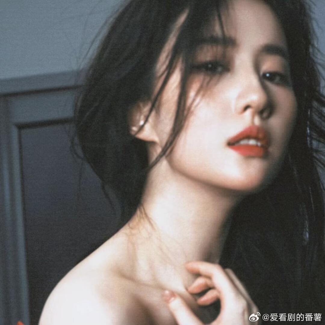 刘亦菲[超话]  神仙姐姐头像，真的美到爆了！刘亦菲｜ ​​​