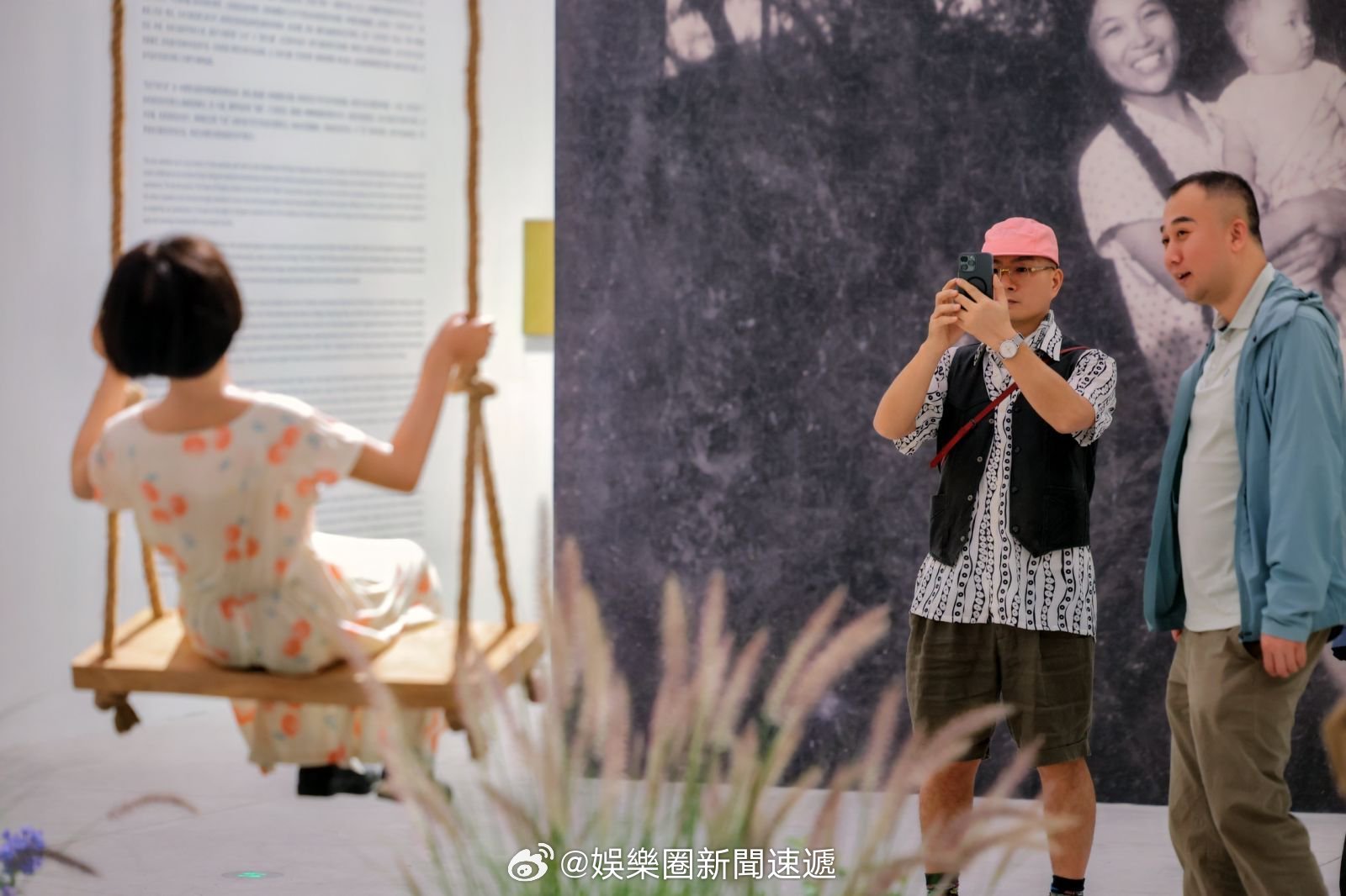 「烈日下的行走——艾敬藝術展2026 深圳 開幕  構築跨越地域的精神圖景 …（