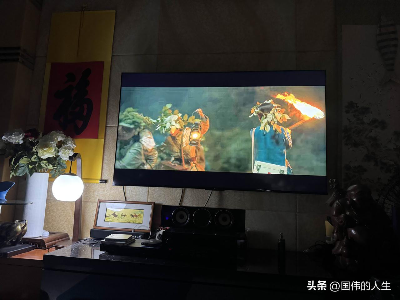 人从来不是慢慢醒悟的，都是在经历低谷的一瞬间豁然开朗、大彻大悟的！

顺境里，我