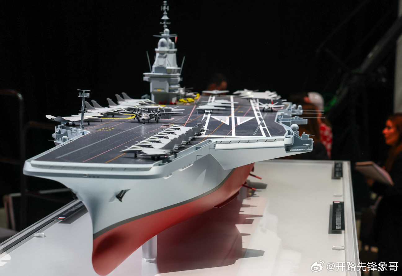 法国总统马克龙18日在西部城市南特宣布，法国已经启动新核动力航空母舰建造工作，并