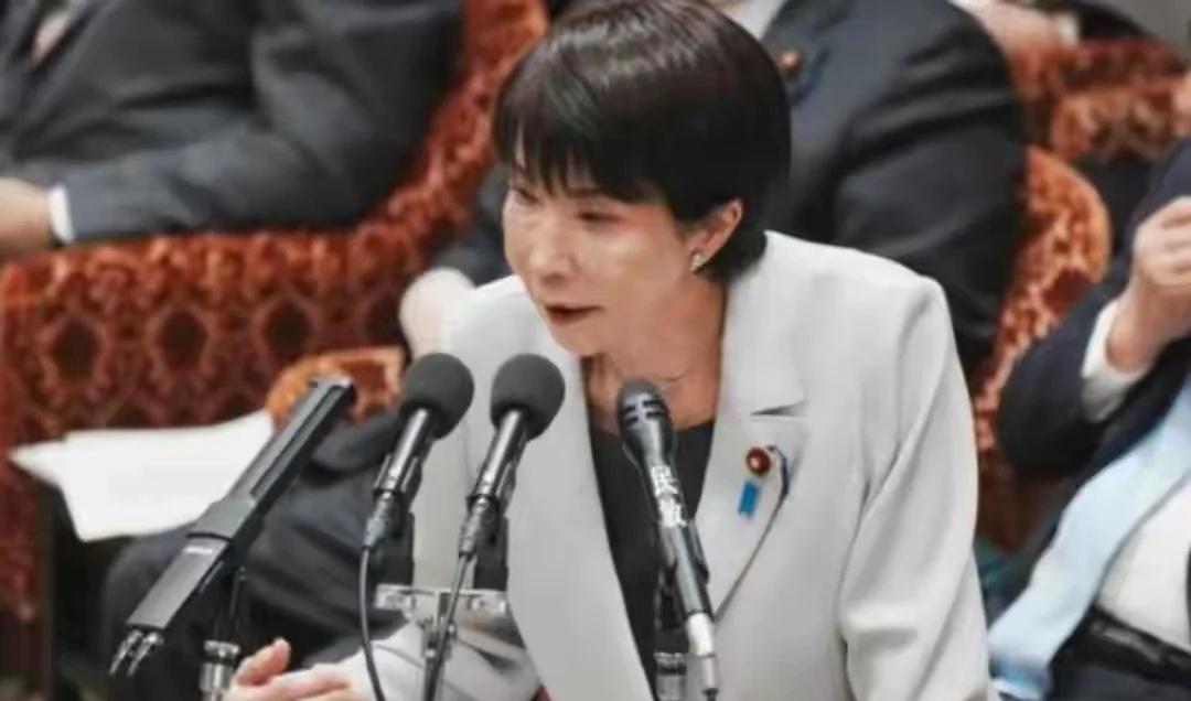 高市早苗在台海问题上大放厥词，公然挑战中国底线，遭两任前首相集体痛批，斥其言论“