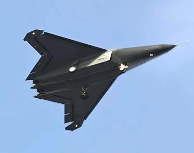 如果有人偷偷把六代机开到国外，会发生什么事？说实话，别说开到国外了，六代机在没批