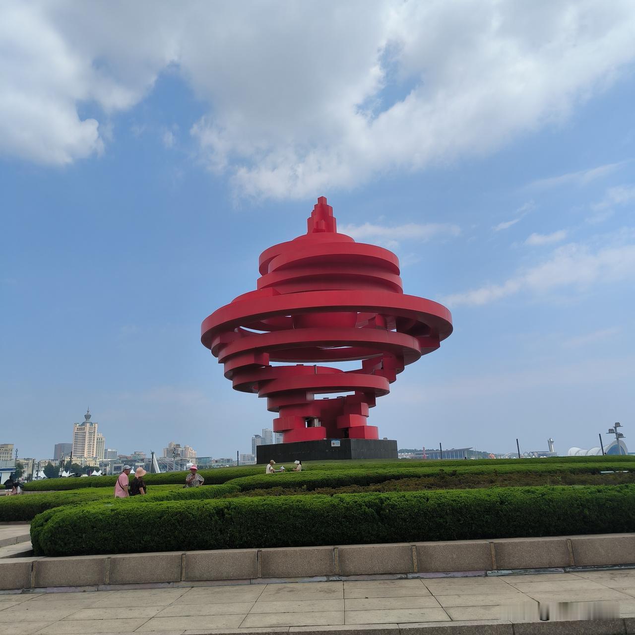 早上一睁眼醒来，发现躺在自家床上，顿时涌来一种踏实的感觉。

昨天晚上睡得真好呀