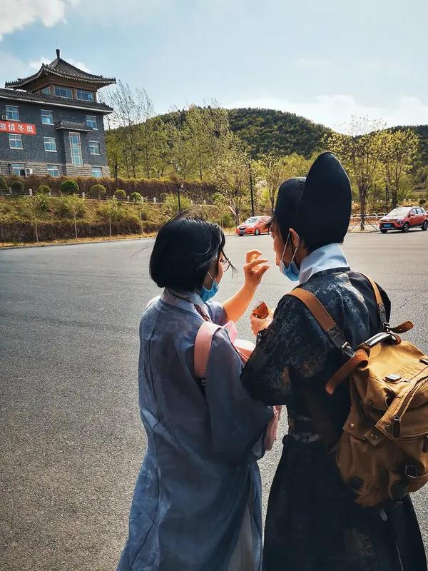 自从参加头条推荐的精选官活动，和我互动的师友们明显增多。
  天南海北，一批优秀