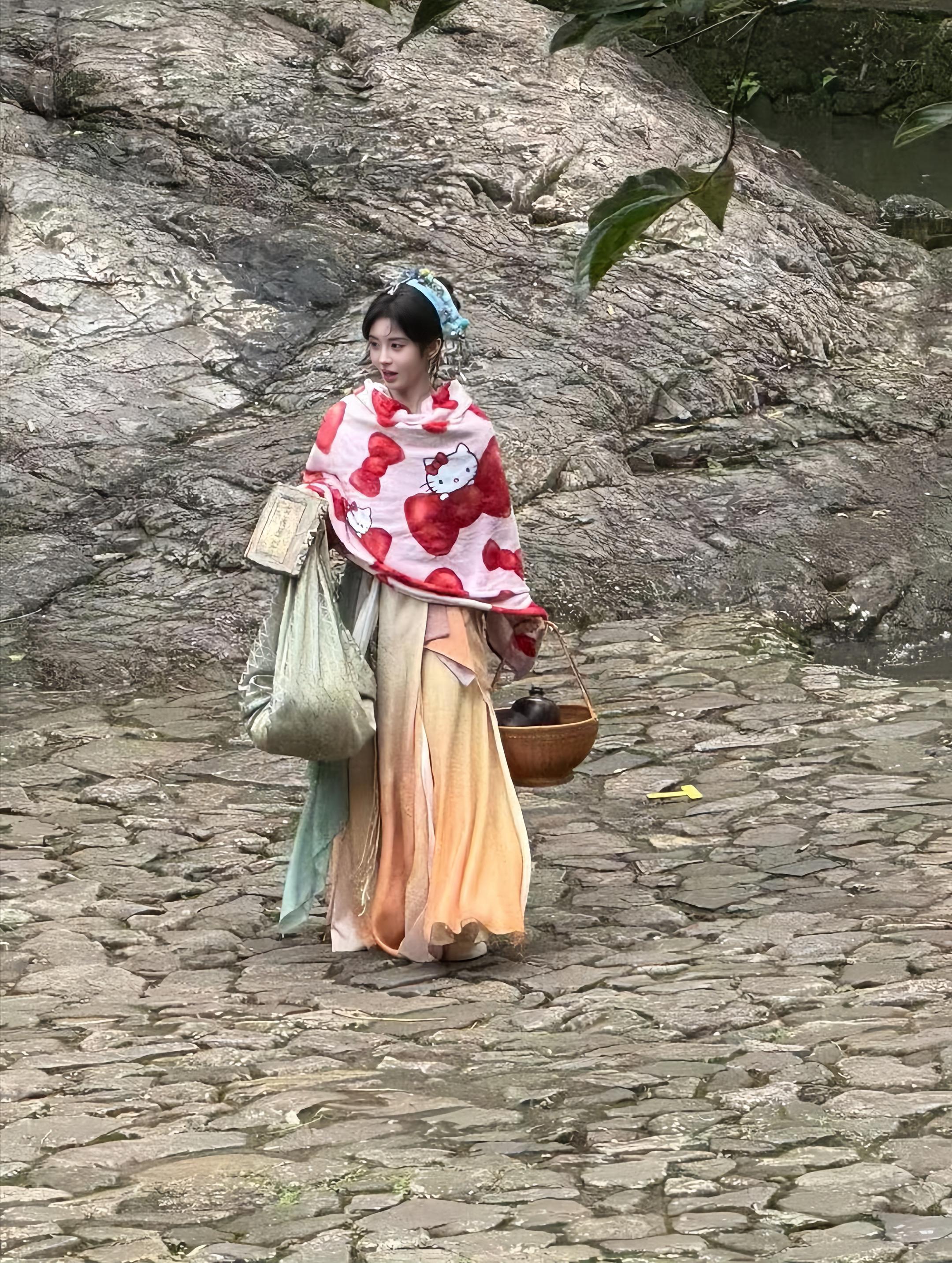 宝宝你好萌呀。